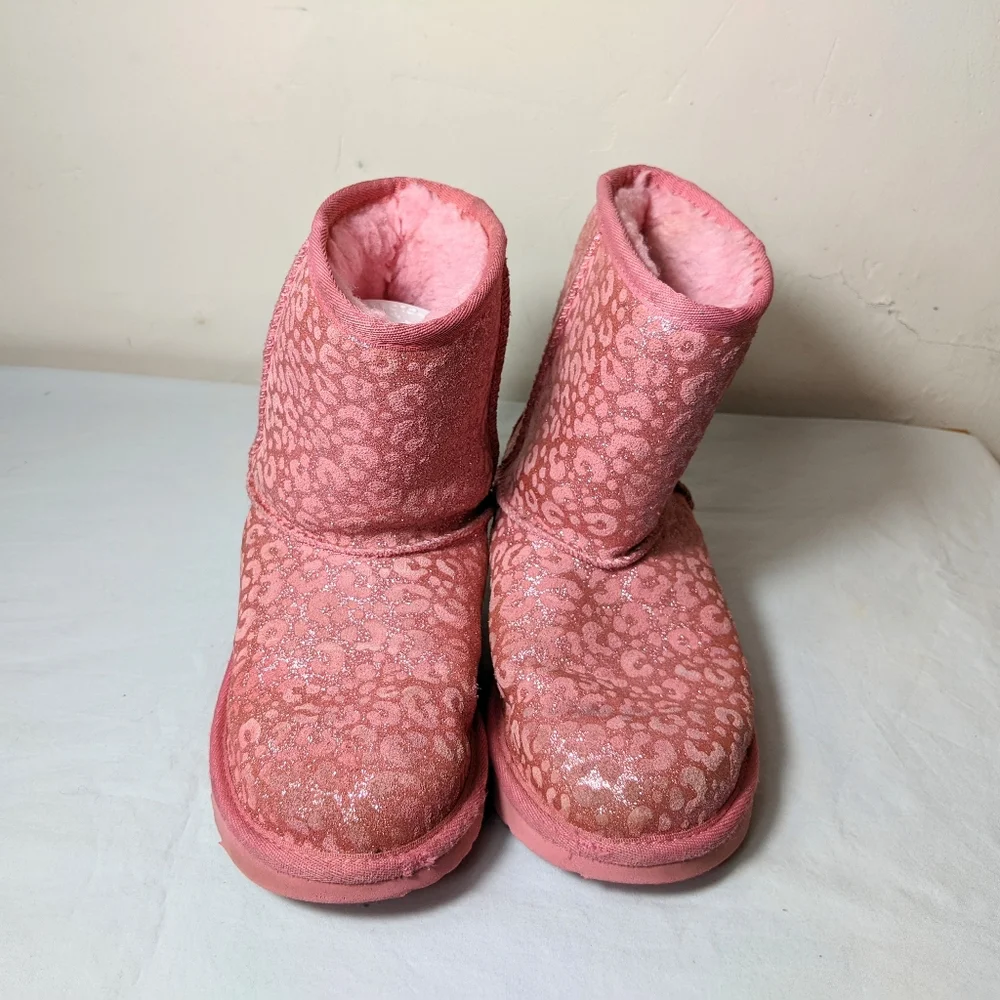Ugg Girls Classic Glitter Leopard Winter Boots size 3